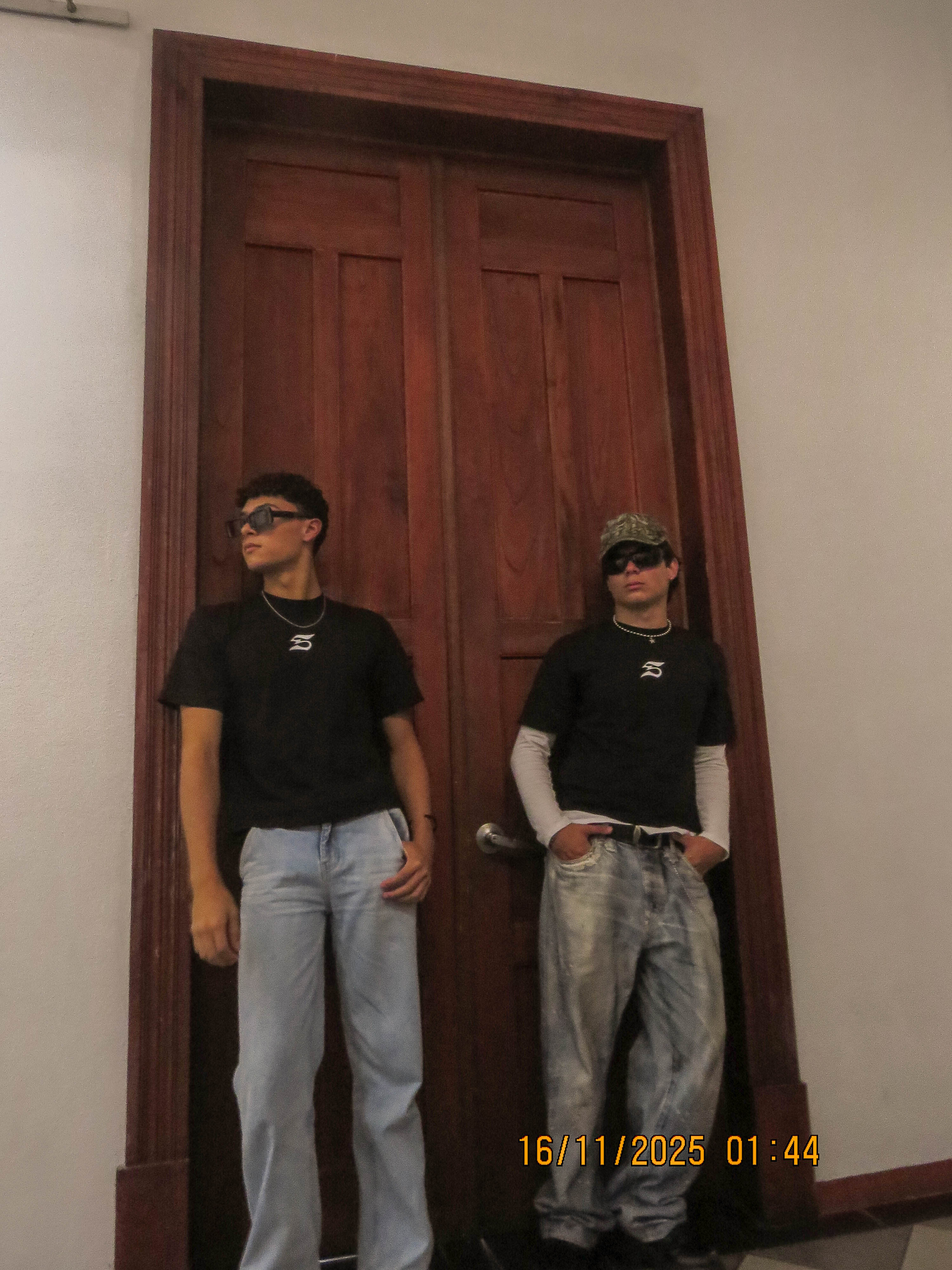 SUBSTANCE HOSHI ESSENCE [BLACK/BOXY FIT]